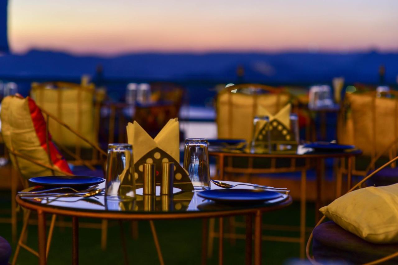 Hotel Casa By The Lake Удайпур Екстериор снимка
